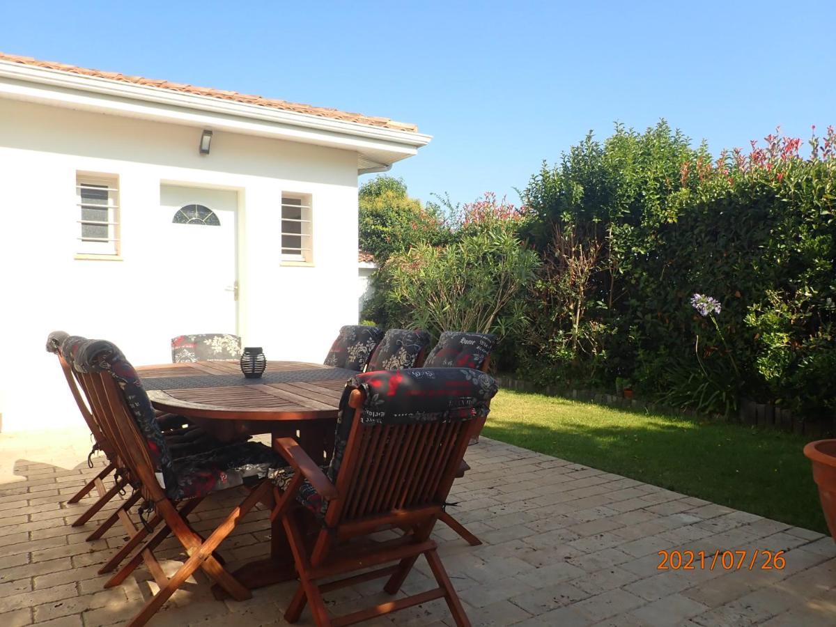 Les Fruitiers Agde Buitenkant foto